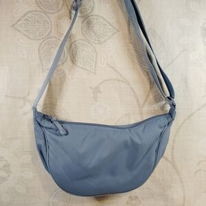 Elegant Blue Crossbody Bag
